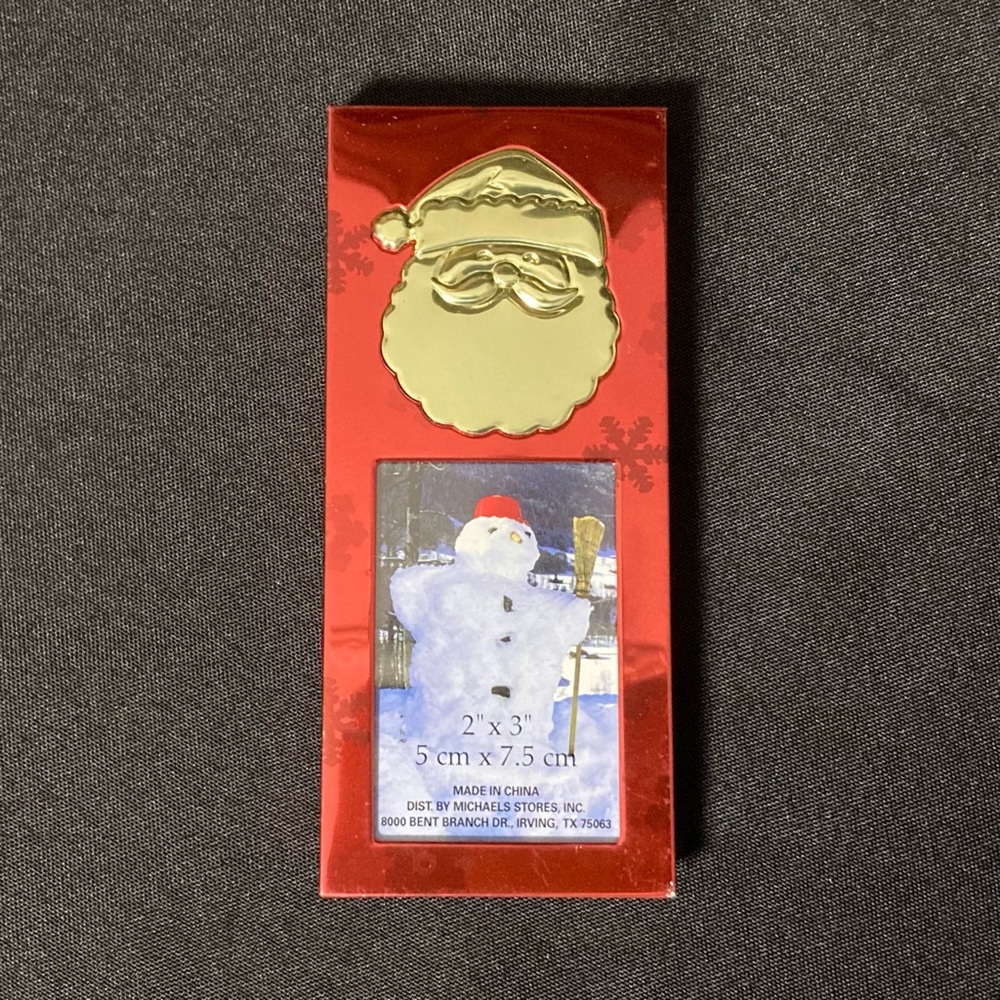 Michaels Red Metal Christmas Santa 2” x 3” Easel Back Picture Frame